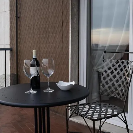 Cute And Cozy Train Station * 贝尔加莫