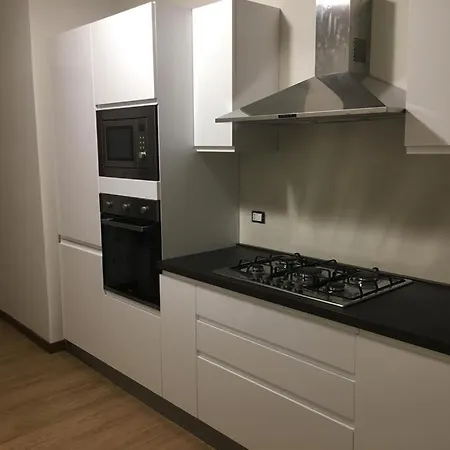 Апартаменти Cute And Cozy Train Station *