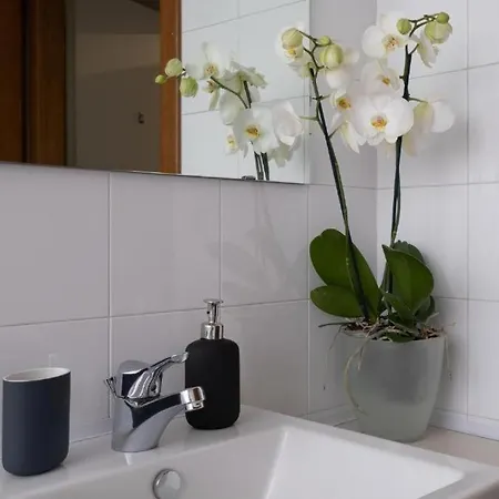 Cute&cozy Train Station Apartament